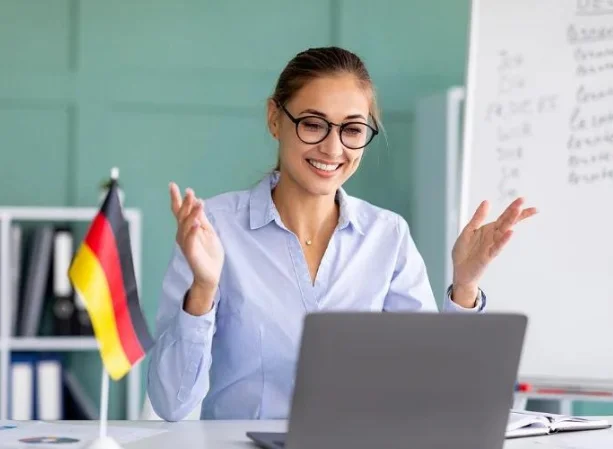 Happy student getting assignment help in Germany